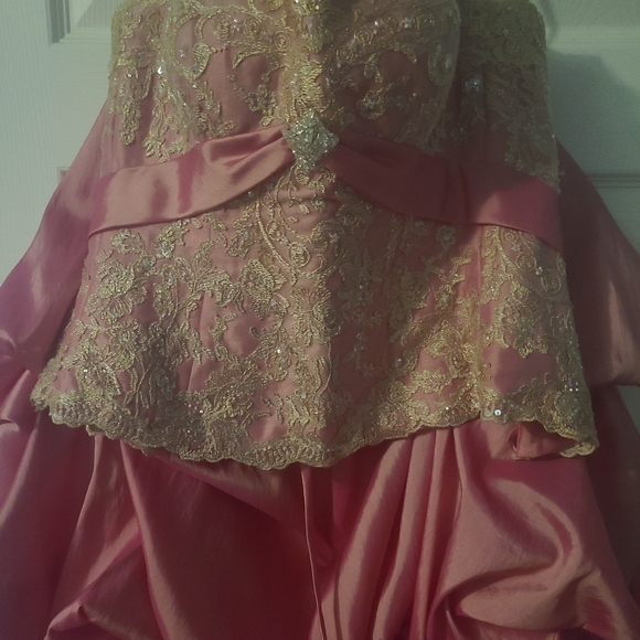 Maggie Sottero Gown - Picture 2 of 2